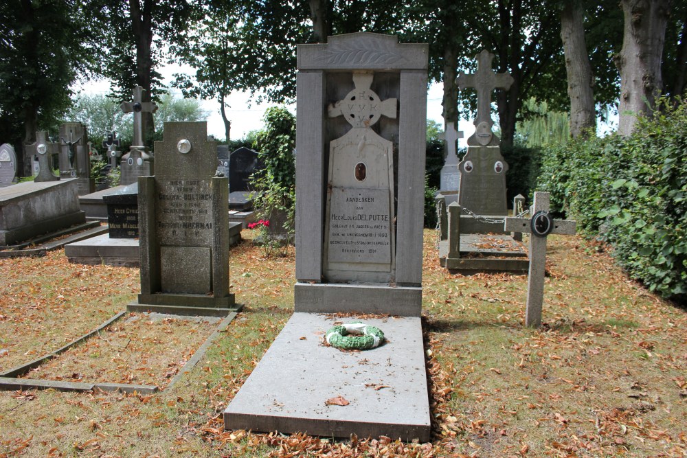 Belgian War Grave Sint-Jacobs-Kapelle