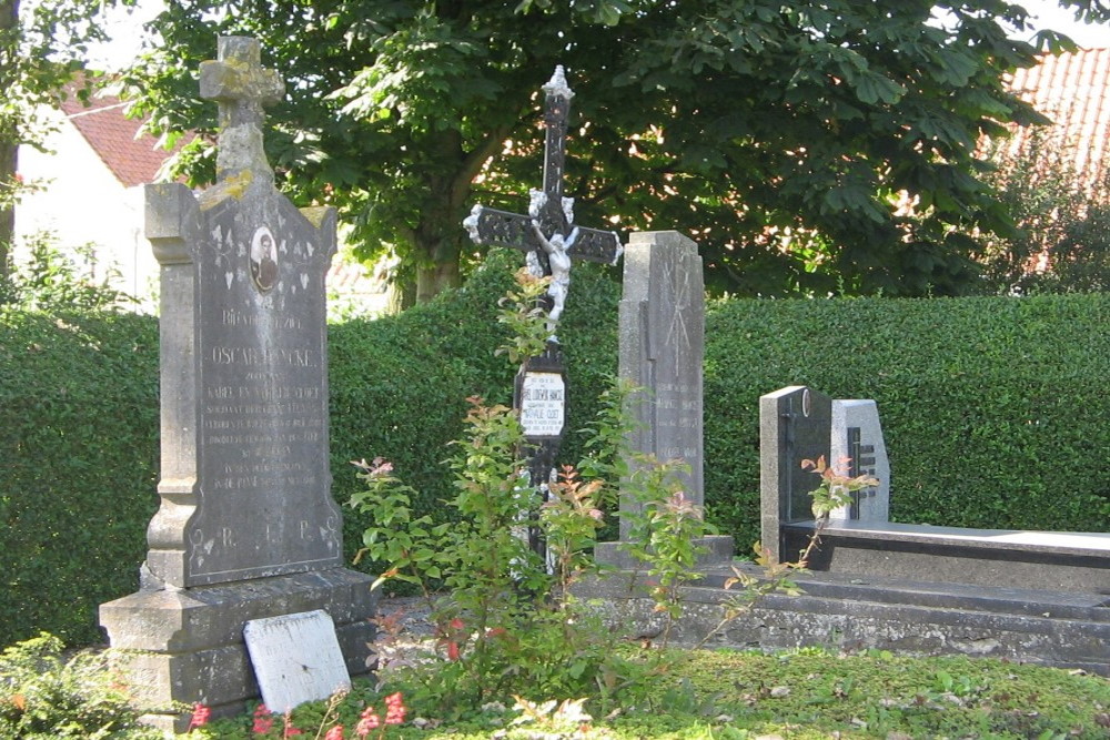Belgian War Graves Wulpen