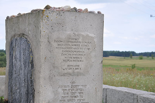 Mass Grave Victims Holocaust