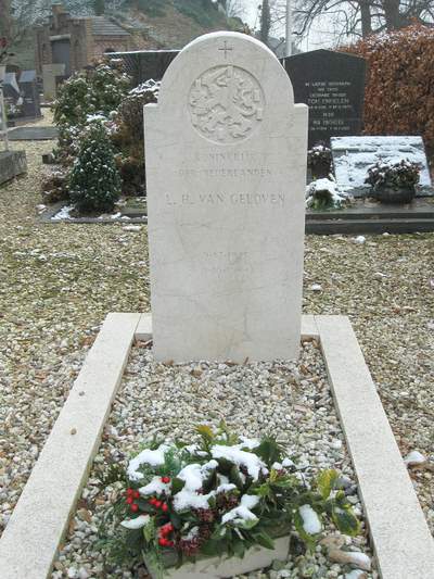 Dutch War Graves Kessel