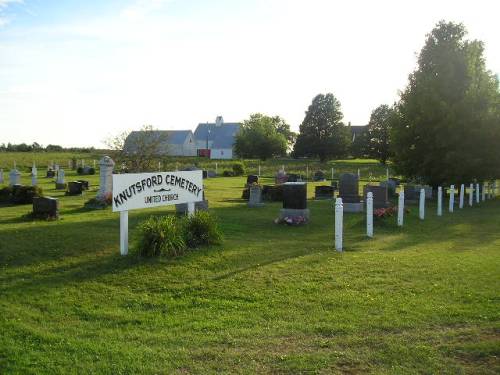 Commonwealth War Grave Knutsford United Church Cemetery