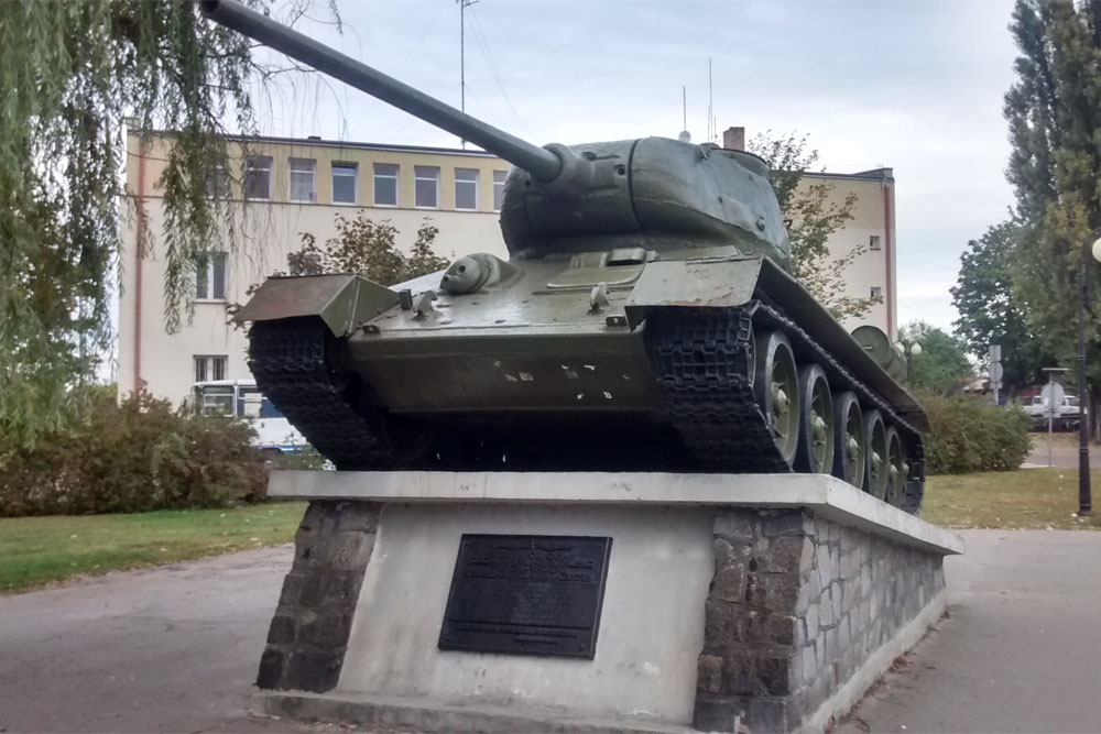 Bevrijdingsmonument Skierniewice (T-34/85 Tank)