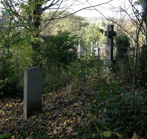 Commonwealth War Graves Farsley Baptist Burial Ground