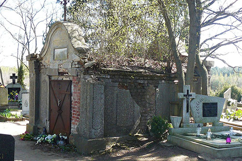 Graves Polish Veterans Cemetery Dabrowka Koscielna