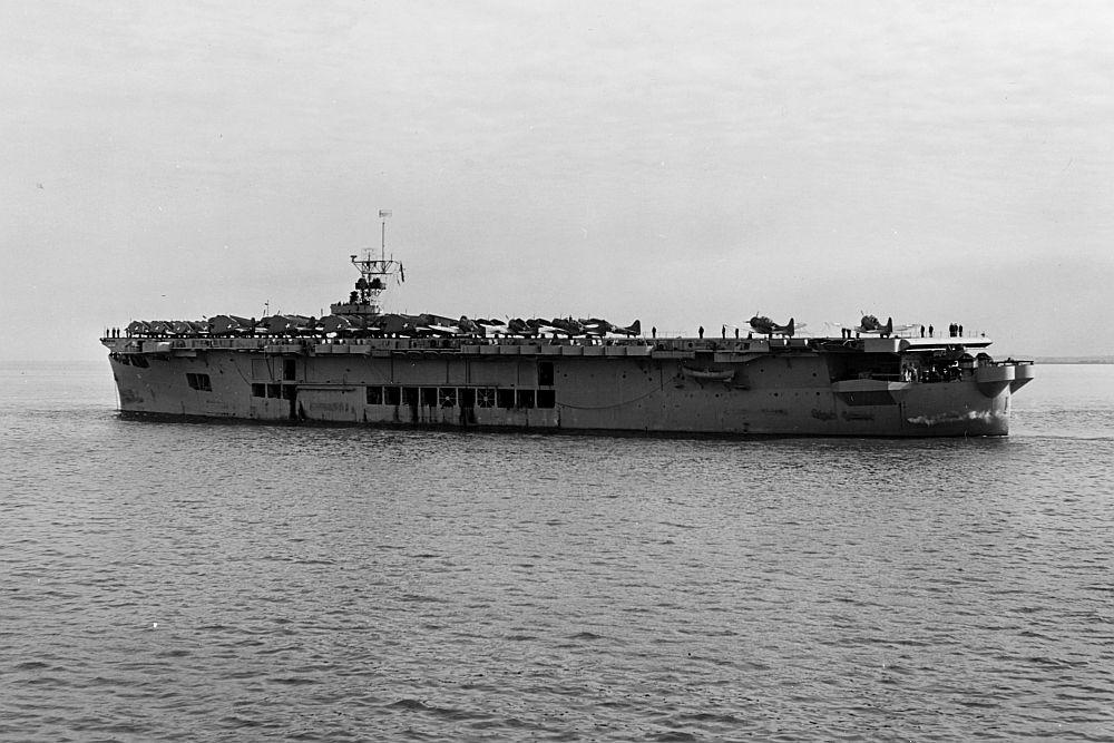 American escort carriers of the Sangamon class (1942)