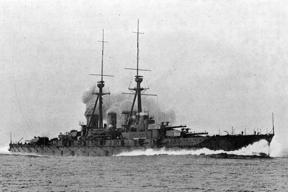 japans-slagschip-kongo-1913-tracesofwar-nl